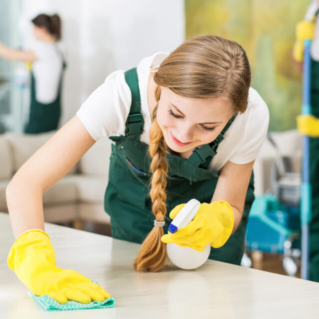 7 Signs of a Reliable Airbnb Cleaner