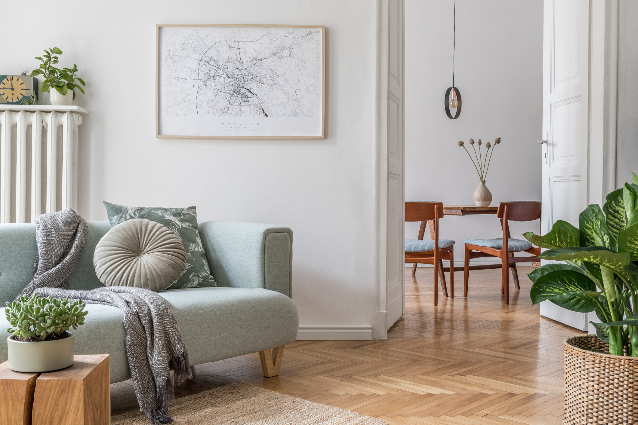 15 expert tips to furnish your Airbnb like a pro